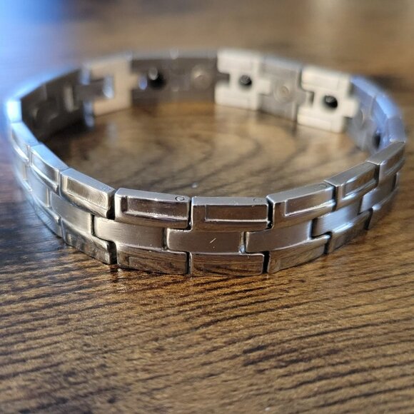 Mens Stainless Steel Magnetic Therapy Link Bracelet - Picture 4 of 8